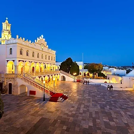 Nama Hotel Tinos