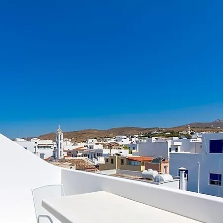 Nama Hotel Tinos Tínos